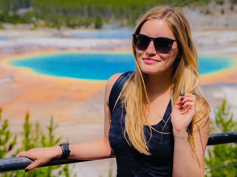 How much does iJustine make from YouTube
