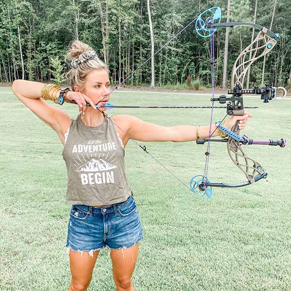 What does Eva Shockey do for a living