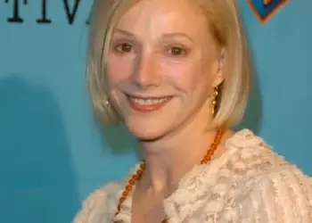 Sondra Locke Net Worth