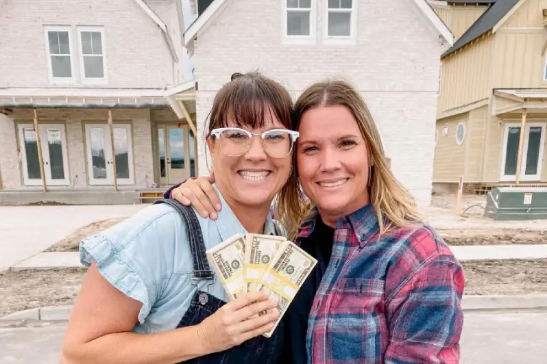 Twins sisters from Snohomish ready for the second season of their hit HGTV  show