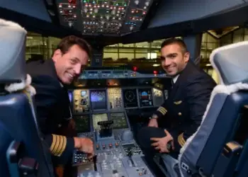 How Much Do Emirates Pilots Earn